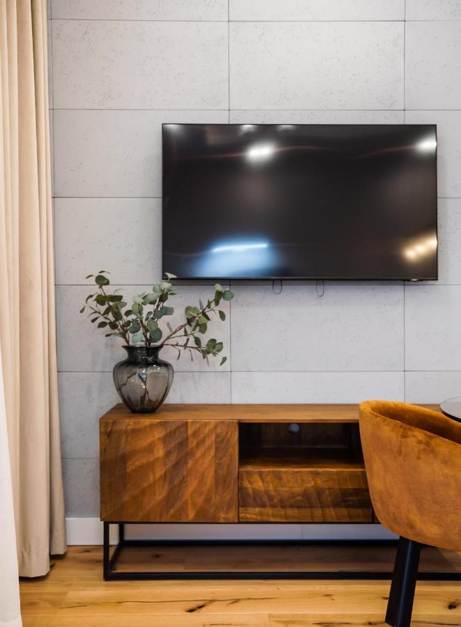 Zlota Sophisticated Apartment Warschau Buitenkant foto