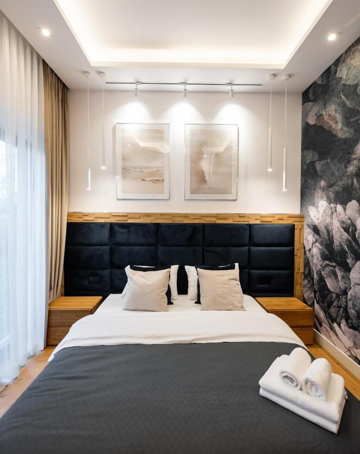 Zlota Sophisticated Apartment Warschau Buitenkant foto