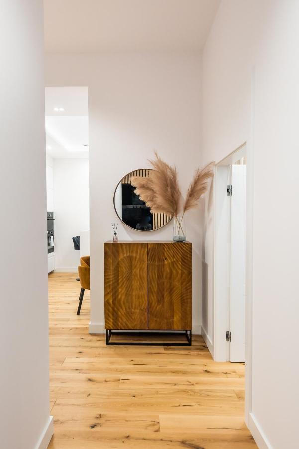 Zlota Sophisticated Apartment Warschau Buitenkant foto