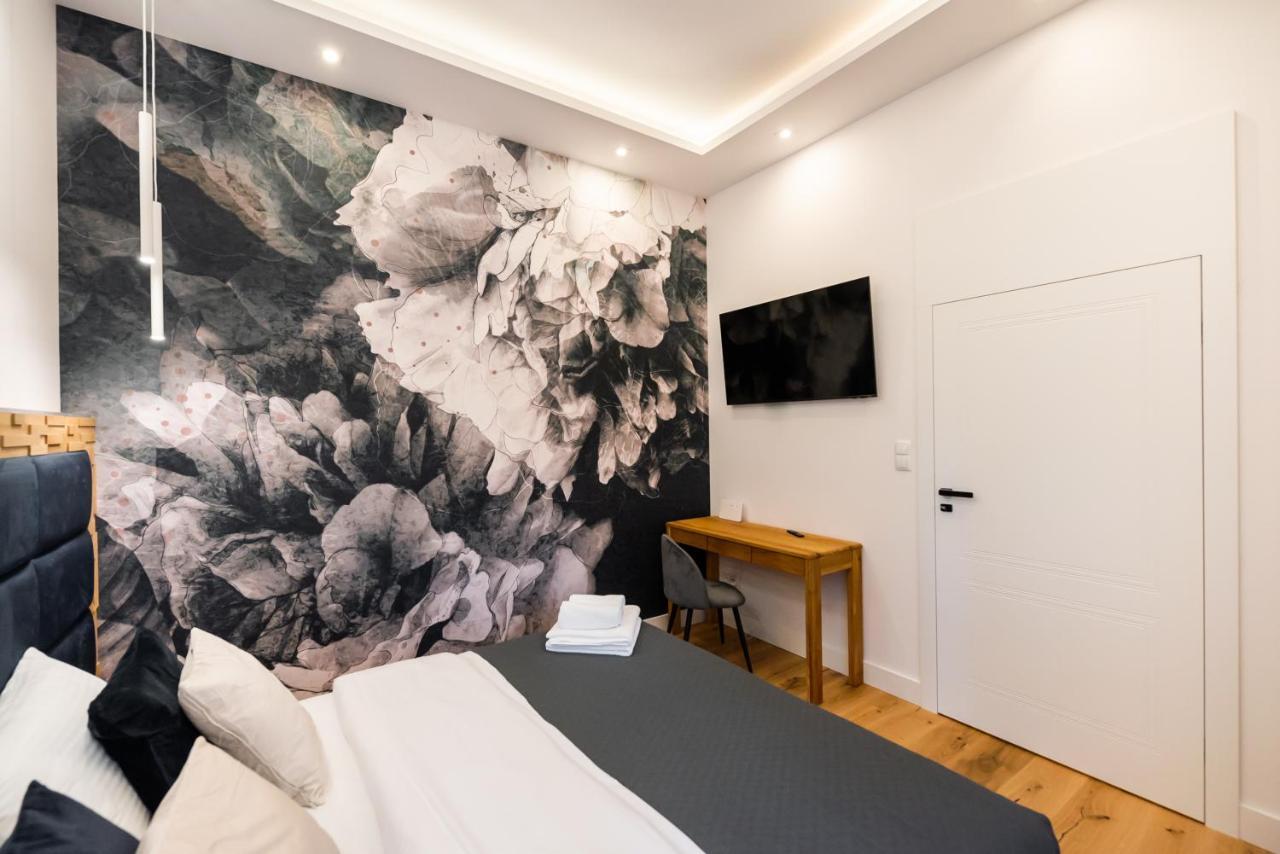 Zlota Sophisticated Apartment Warschau Buitenkant foto